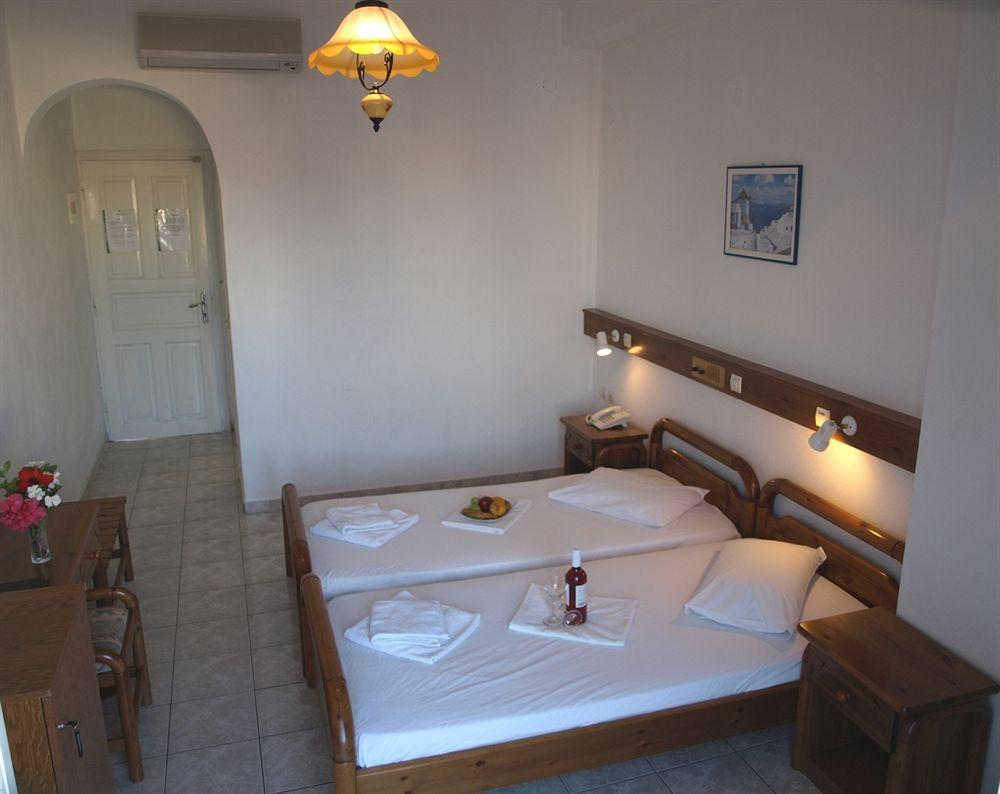 Levante Beach Hotel Kamári Esterno foto