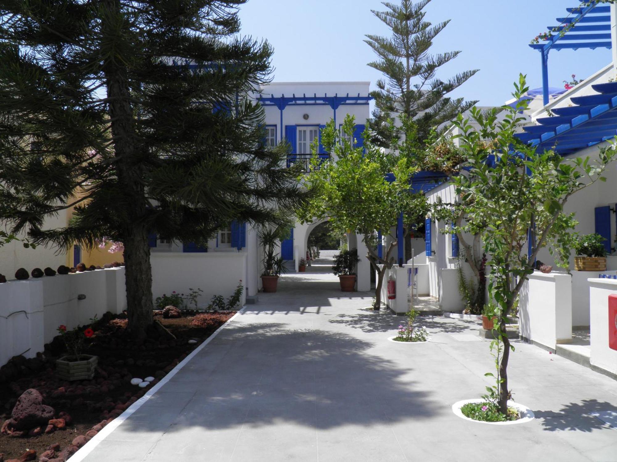 Levante Beach Hotel Kamári Esterno foto